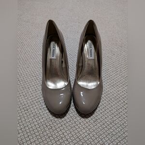 Steve Madden Women's Glossy Taupe Heels